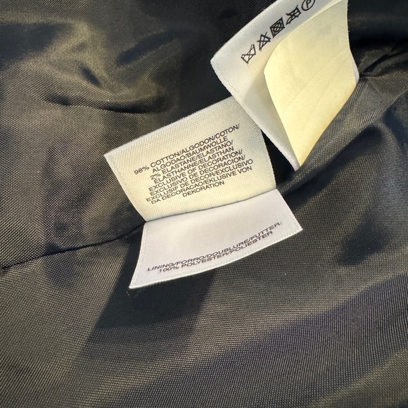 Pin Striped Blazer From Jones New York - Picture 9 of 9